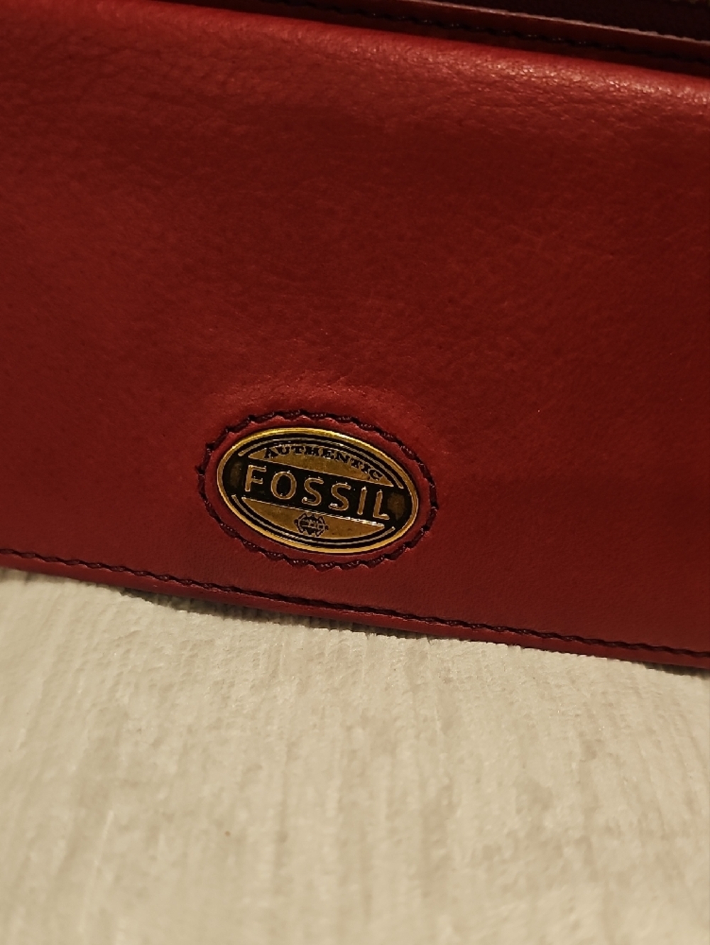 Fossil Red Leather Zip Clutch Wallet - Picture 2 of 12